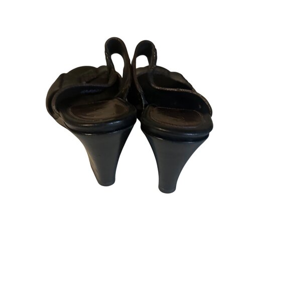 Cole Haan black slip on leather heels size 6B - Picture 4 of 6